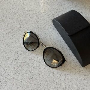 Designer Prada PR18US Sunglasses